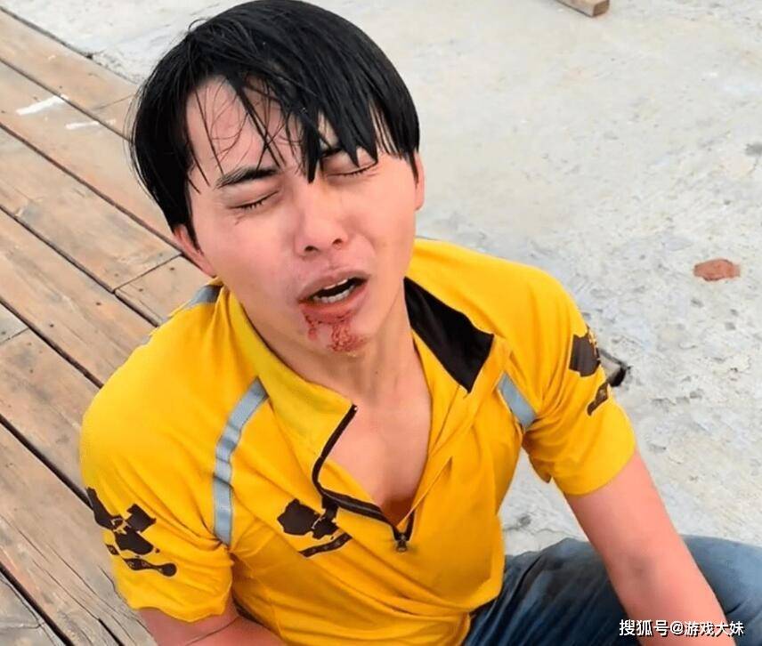 被资本玩坏的3位网红,范小勤人生被毁了,他5亿收益被公司扣留