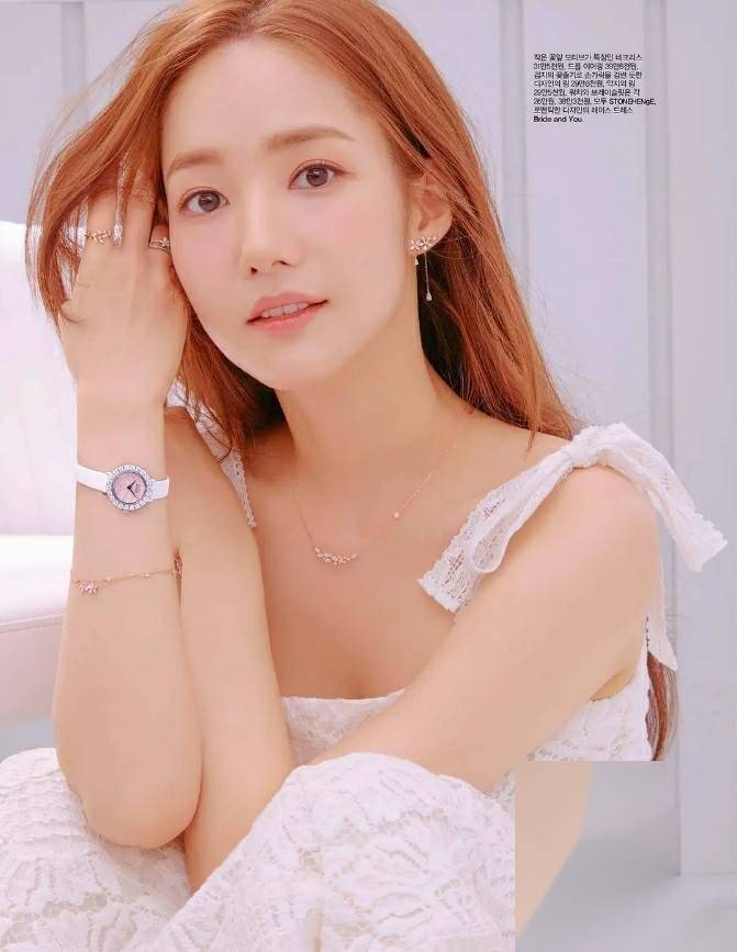 朴敏英,为艺术献身的女神,写真中的每一面都令人难以忘怀!