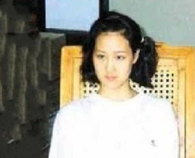 湖南第一悍匪张君靠抢劫为生,立帅气多金人设,哄骗女子为他卖命