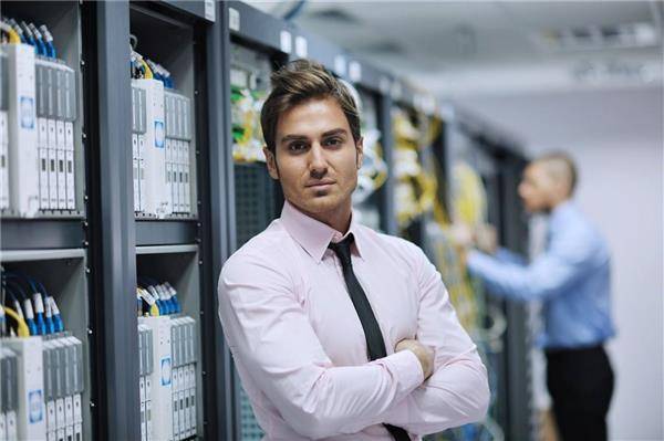 网络信息安全管理员是做什么的?证书报名流程及条件?行业前景如何