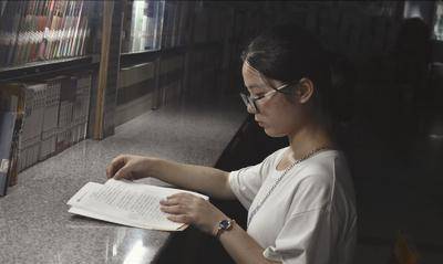 那个高分报北大考古系,惹大家争议,被考古界团宠的女孩,现如何