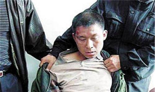 90年代我国最凶狠的杀人犯,6天连杀12人,一切只因1000块钱