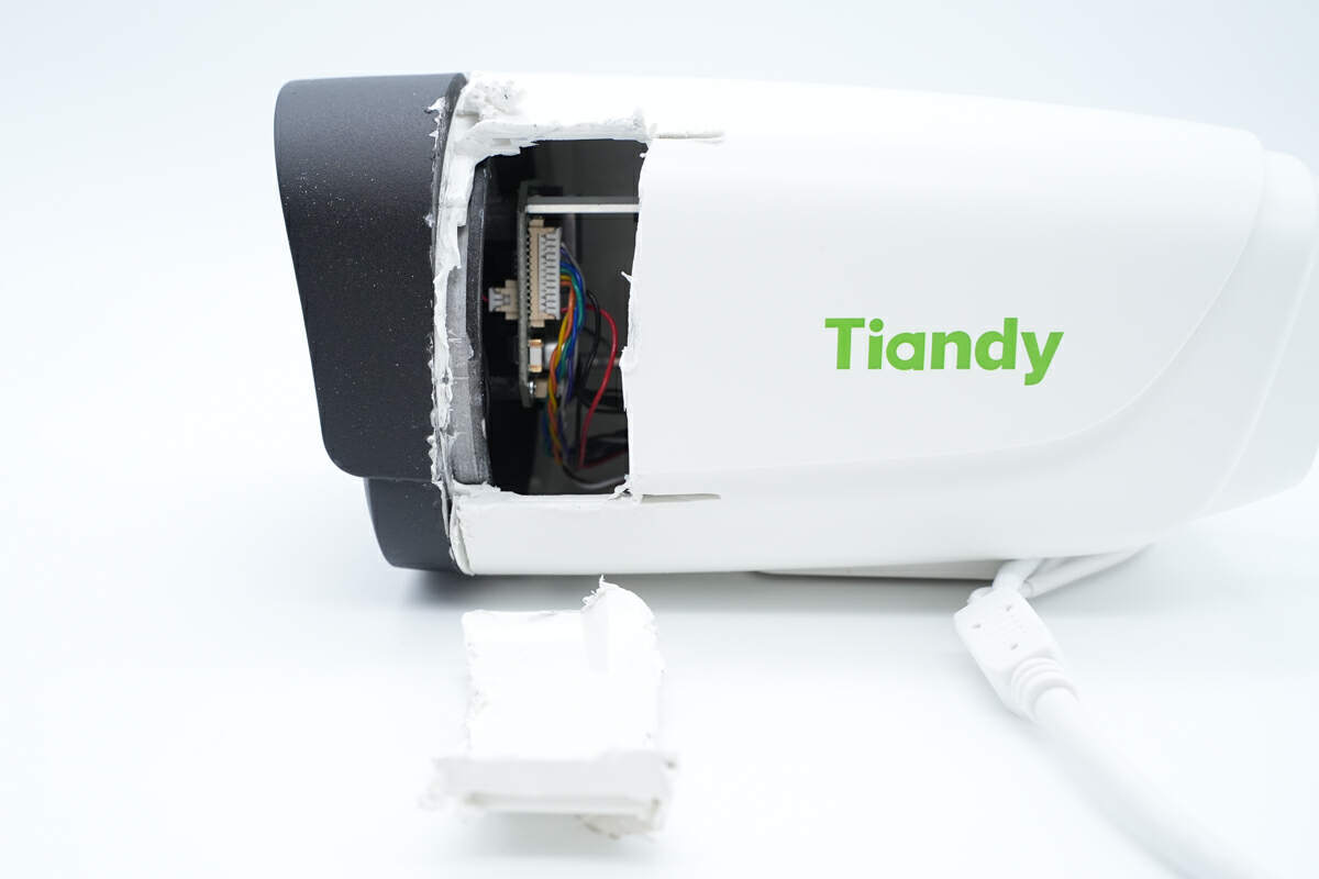 支持夜视功能晚上无忧,天地伟业红外poe音频一体摄像机拆解