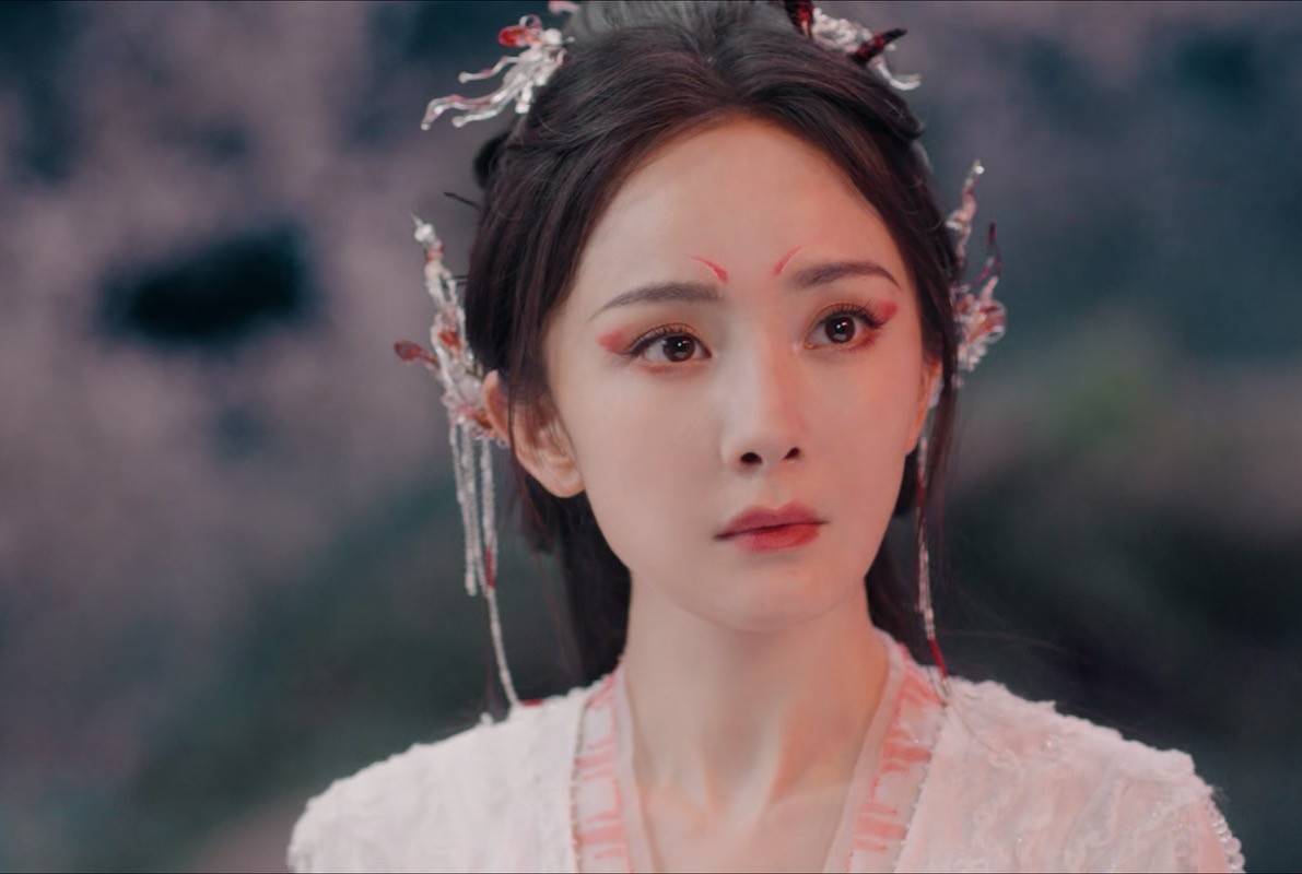 不扮嫩,不打针,人到中年演妈妈,45岁陈乔恩的情形值得赞扬_古装_状态