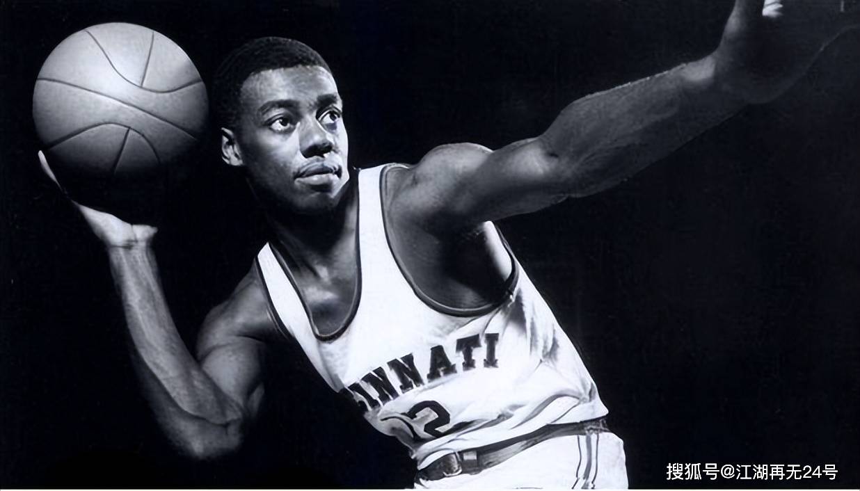 新秀的天花板,伯德邓肯领衔,盘点菜鸟赛季就入选一阵的6大巨星