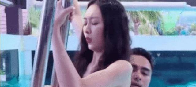 在早前参加的一档恋爱类综艺节目中,王鸥与搭档明道的互动让观众心动