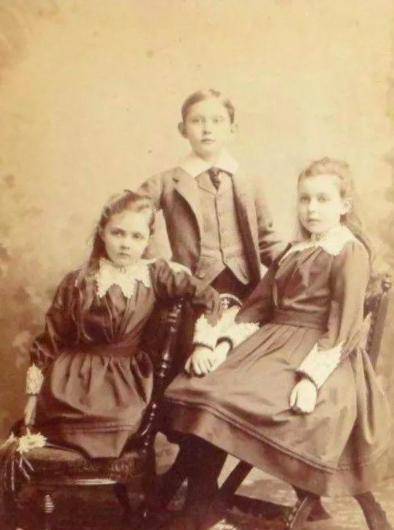 拒绝王子的追求,放弃公主头衔下嫁平民,帕特丽夏的人生有多潇洒_亚瑟