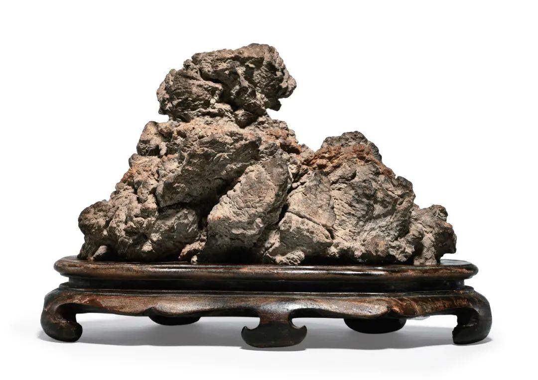 明 洪范,查琳铭英石研山高 21 厘米rmb : 250,000-350,000来源:翦淞阁