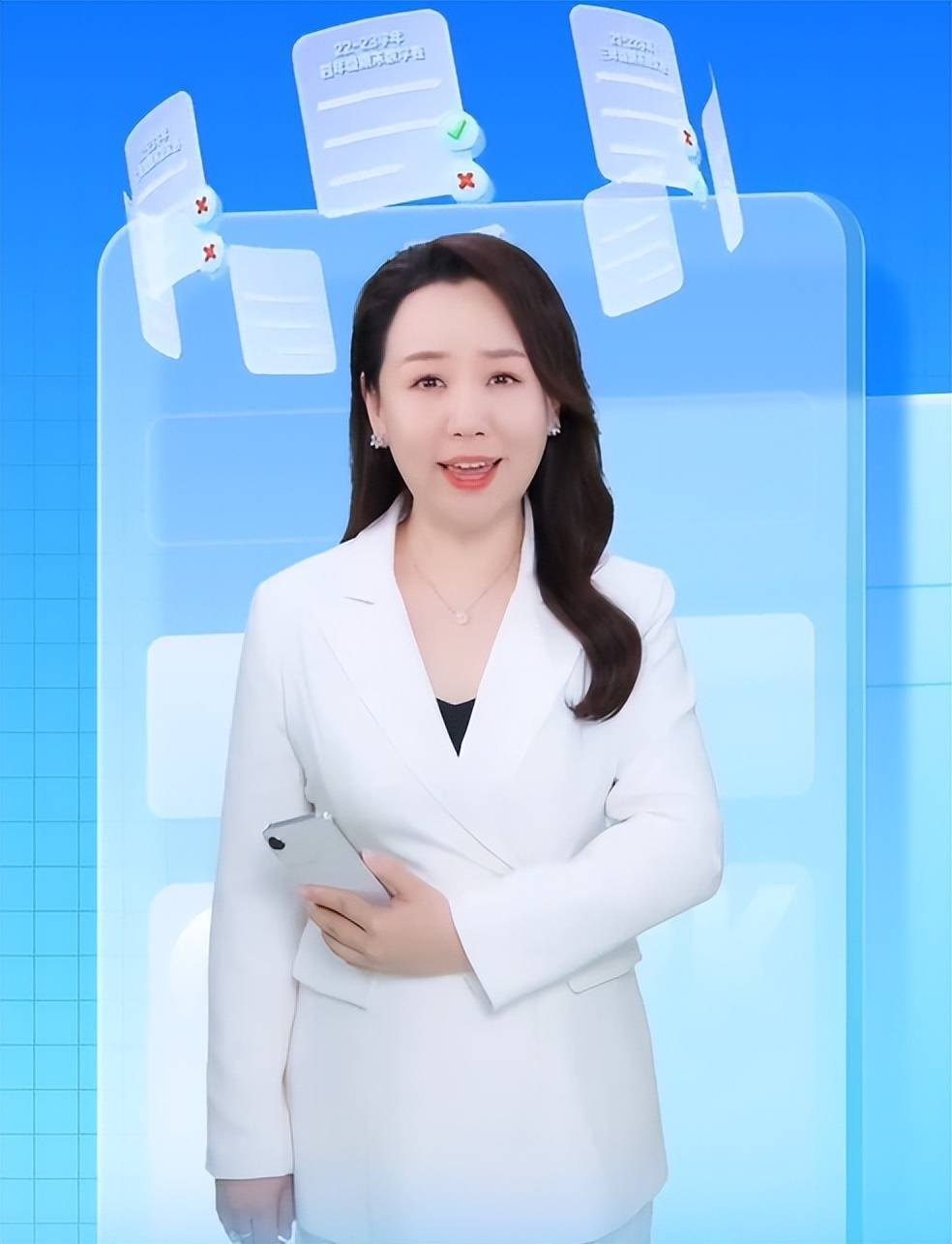 央视出镜,像她一直都是以情感观察员的身份搭档杨帆主持《越战越勇》