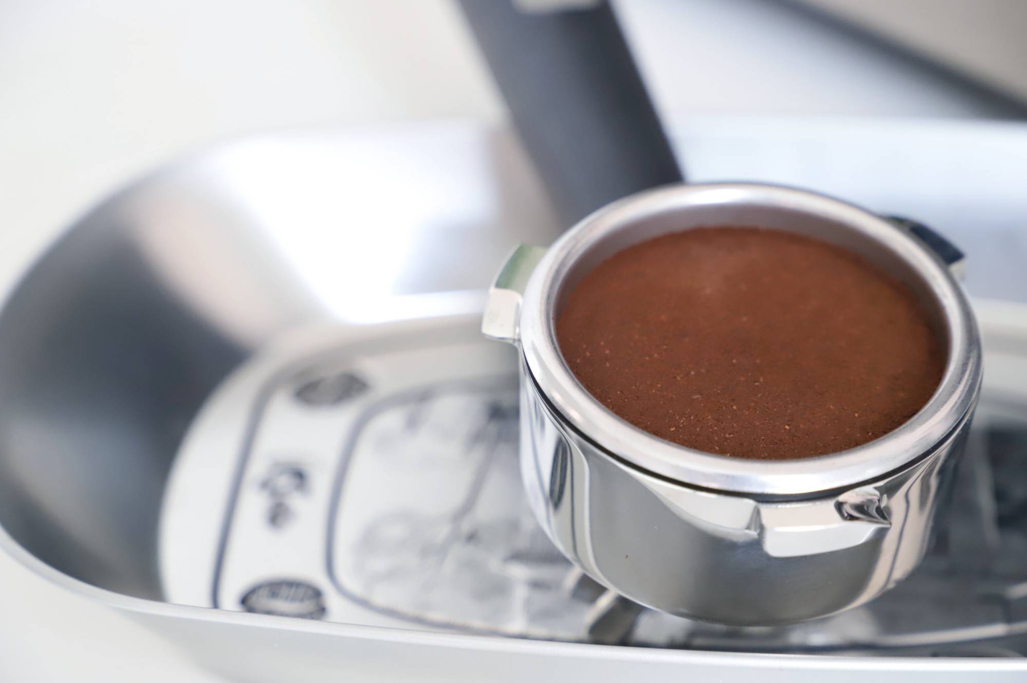 萧泰斯s100咖啡机,国内首创自动研磨压粉系统,科技便利享咖啡自由