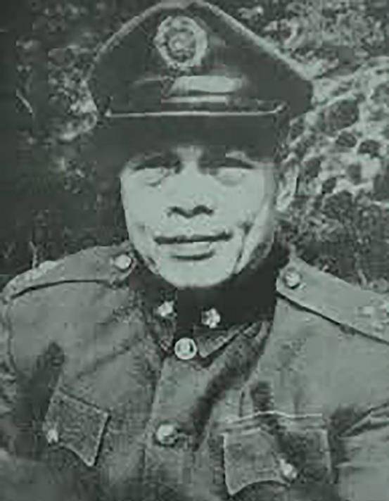 "广东之母"莫秀英:6年未孕被弃成卖唱女,改嫁高官后连生11子_陈济棠