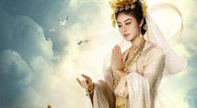 在西游记杂剧中,黎山老母的设定是孙悟空的姐姐,但铁扇公主又说她和黎