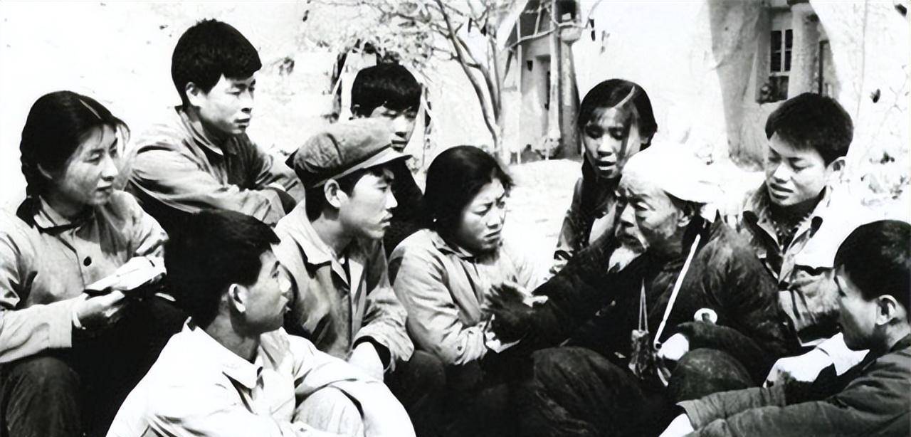 1974年,21岁上海女孩朱梅华,雨夜独自出门上厕所,之后离奇失踪