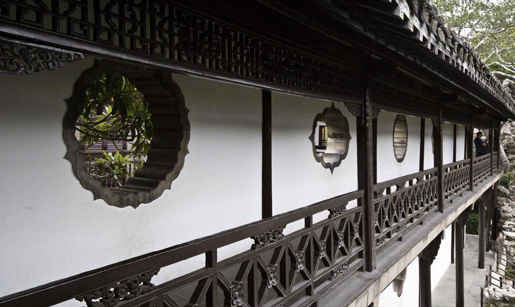 说起何园不得不提起何园主人何芷舠,何芷舠(1835-1909),安微望江人,他