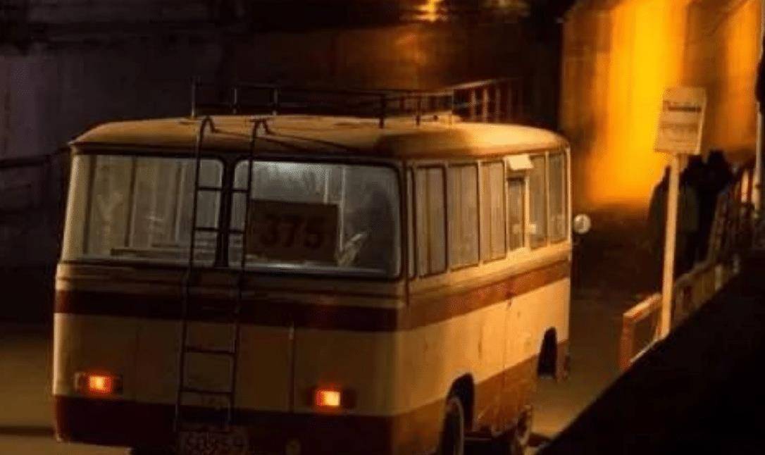 1995年北京330末班公交车,清朝乘客带走两条人命,灵异事还是刑事?