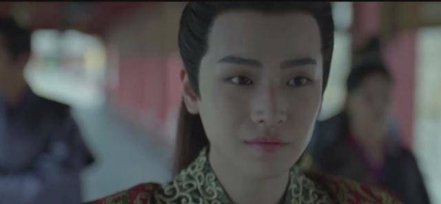 此女二嫁还能入宫,只因为皇帝在十年前对她的惊鸿一瞥