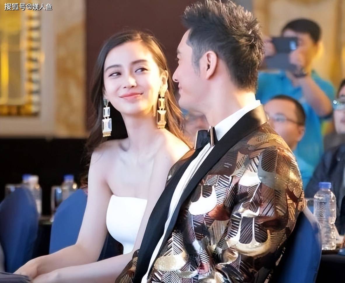 35岁杨颖现状:穿清凉吊带裙像25岁,不受事业影响和儿子玩得开心