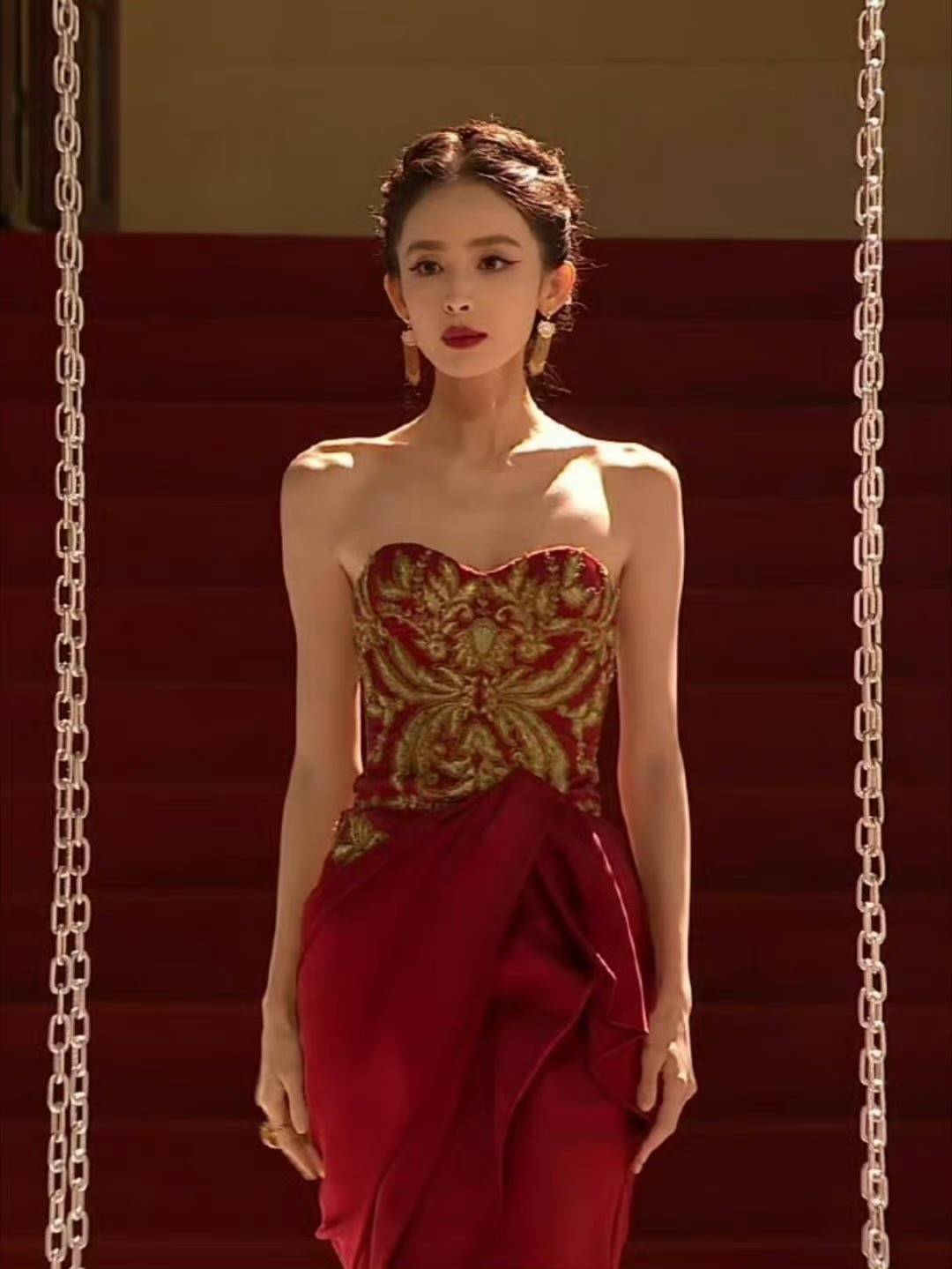 娜扎的直角肩,田曦薇的排骨身材,娱乐圈"病态审美"该停了