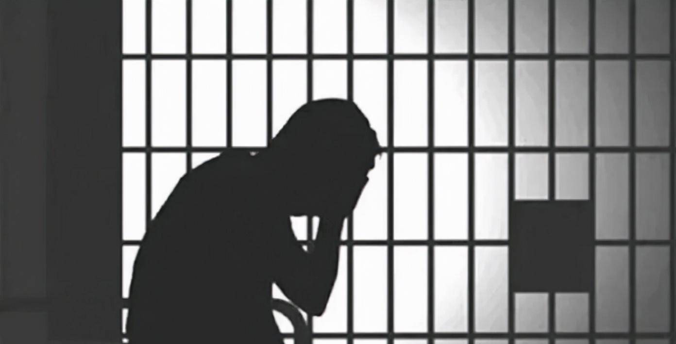 2003年安徽男子被雷劈死,下葬2年后却死而复生,当年被埋的人是谁