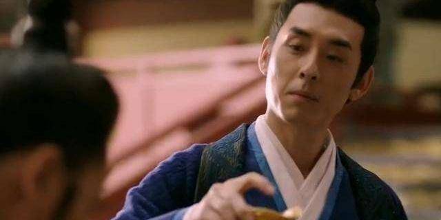 皇帝敬了弟弟一杯毒酒:祝你活1千岁,弟弟回了半杯:500年足矣