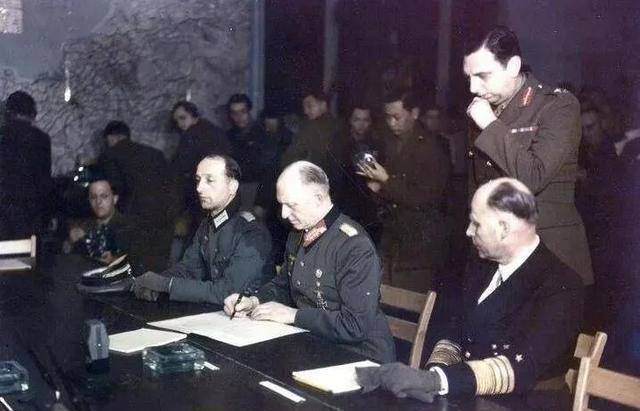 明明是同一个二战欧战胜利纪念日,为何会有三个不同版本时间