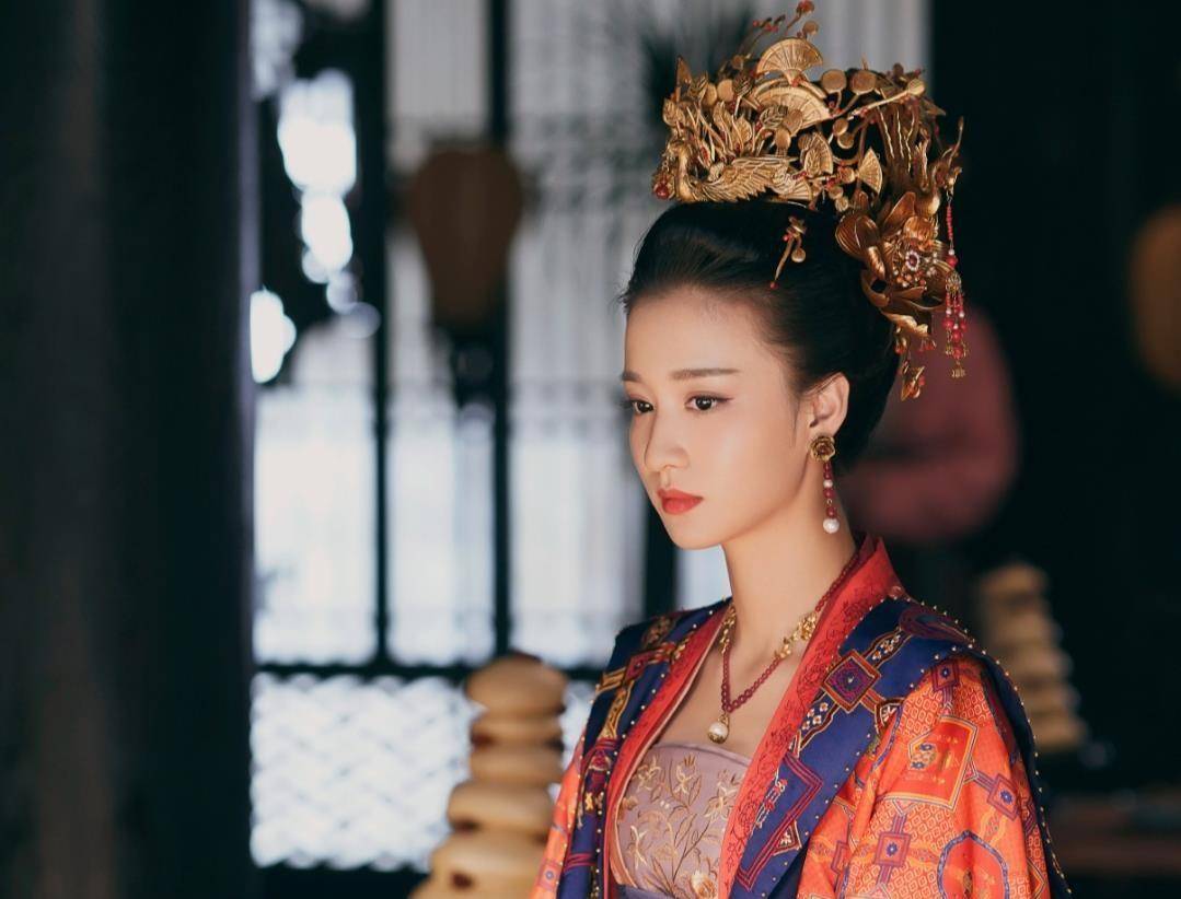 中国古代美女和中世纪贵妇,谁更香?中国古人:你先洗个澡再说