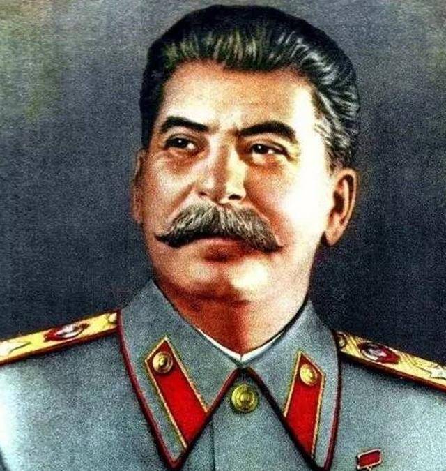 苏联政府却在清点斯大林的遗留财产时羞愧的低下了头_希特勒_人们