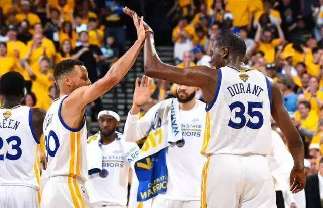19年勇士仍拥有杜兰特,为何没能完成三连冠?落败的原因是什么