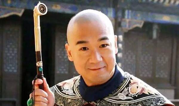 嘉庆皇帝掌权后,立即处死和珅,那么刘墉,纪晓岚又落得何种下场