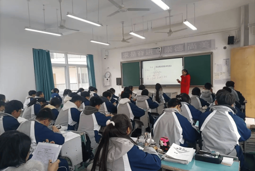 四川省青川县第一高级中学招生政策-青川一中24学费-广元市青川一中