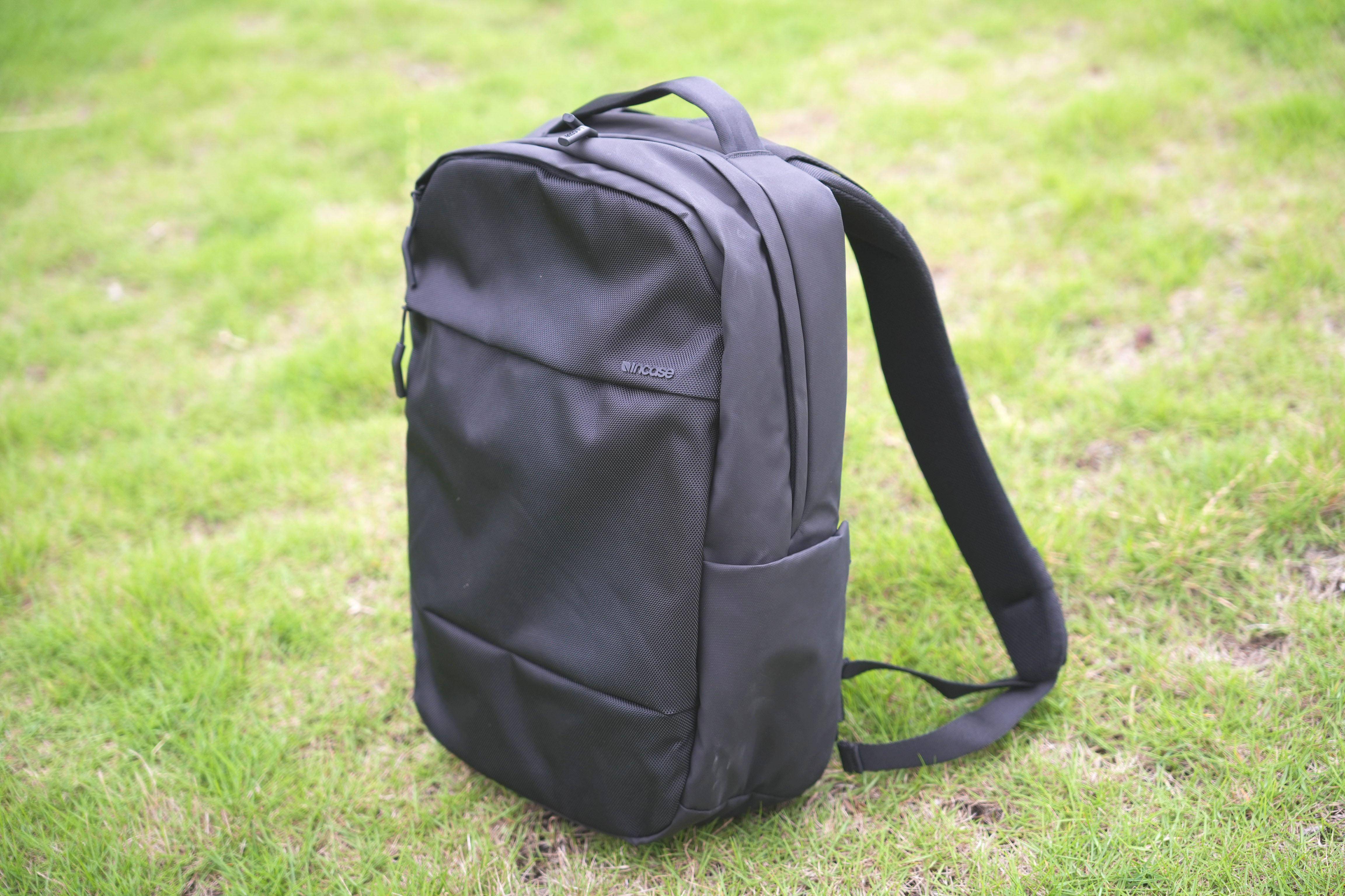 上班通勤必备,incase city双肩包体验,背着它向生活奔跑