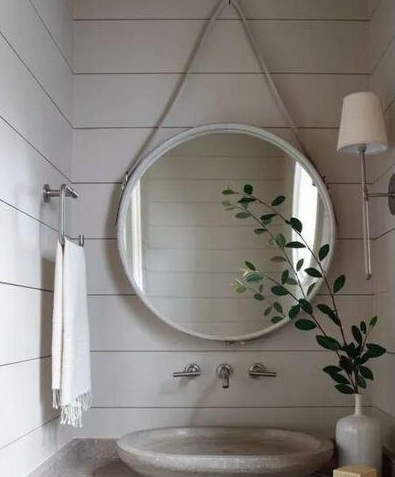 浴室镜子摆放最佳位置图片