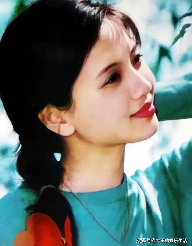 江南第一美人嫁初恋,却被传"守寡10年":她公开辟谣,官宣幸福