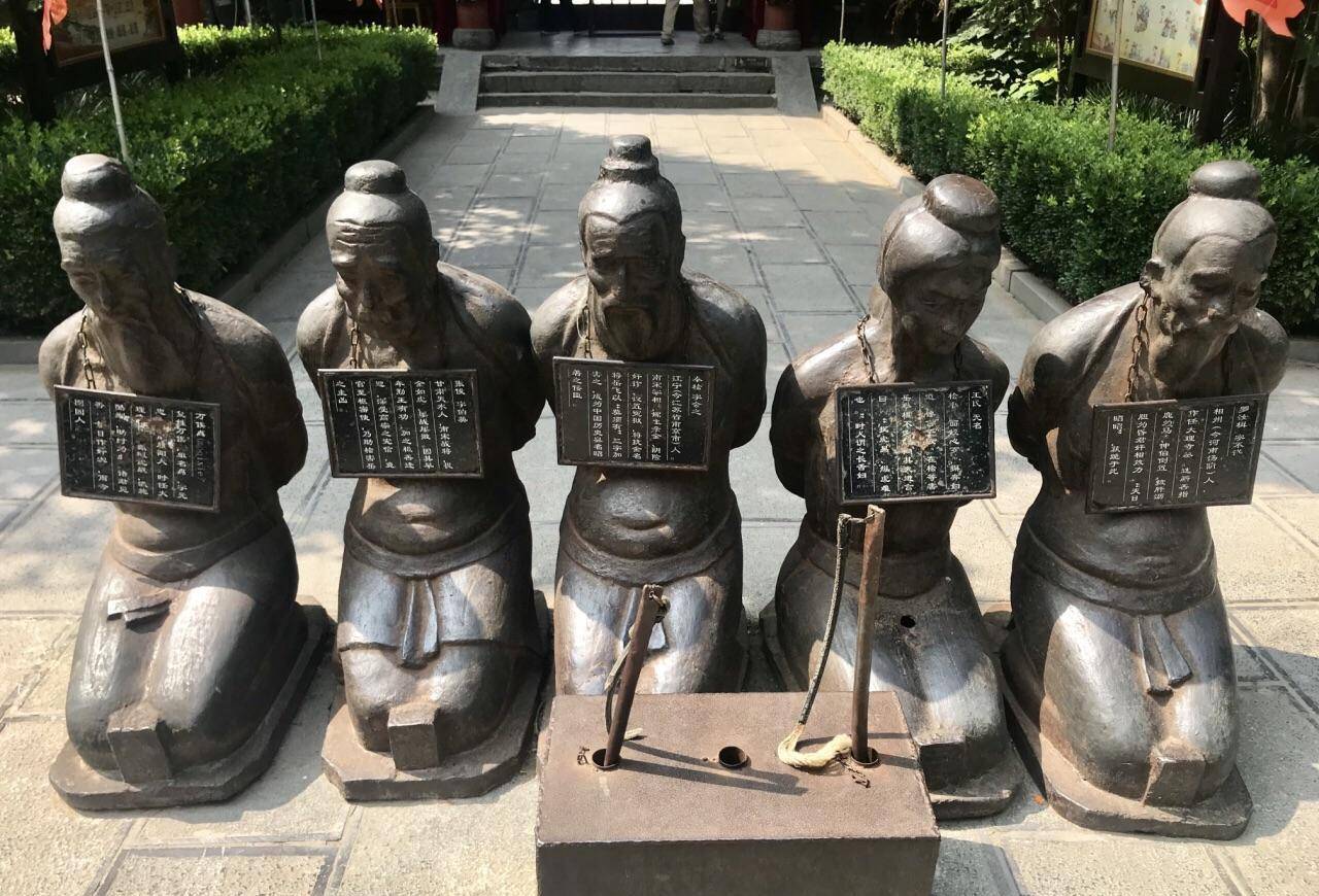 抗金名将岳飞先后娶过两位妻子,生有五个儿子,长子岳云,十二岁时就