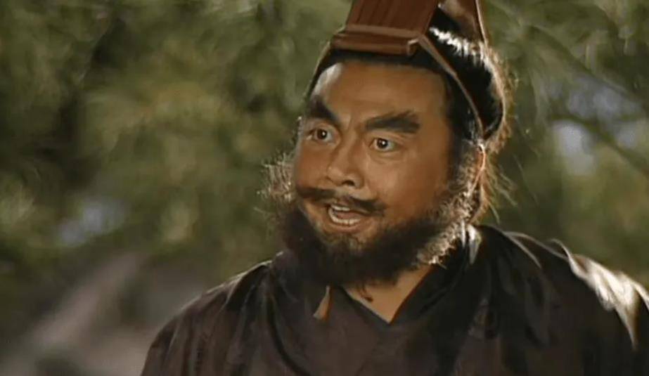 张飞墓前松柏为何不长树干?百年来难以解释,当地村民却轻松道破