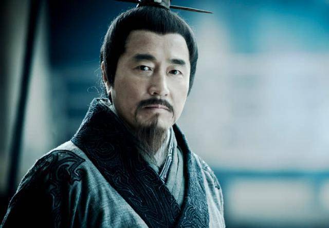 "号称东陵瓜的门客名叫召平