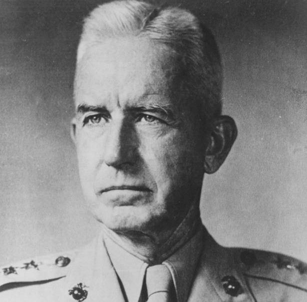 当麦克阿瑟下达全军快速前进的命令后,美军陆战一师在史密斯将军的