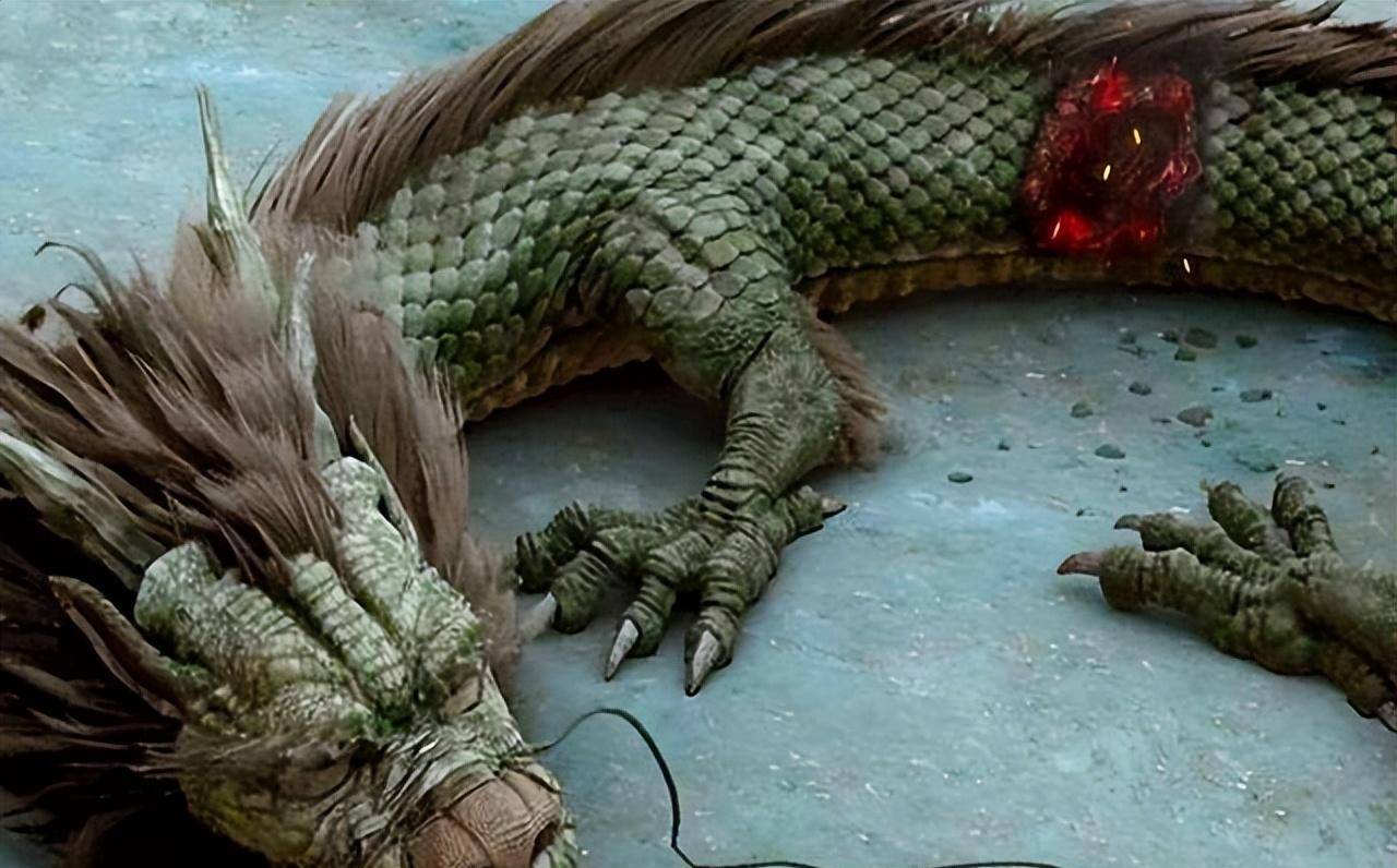 夏朝之际,先后出现"豢龙氏"和"御龙氏",操控着一股神秘力量