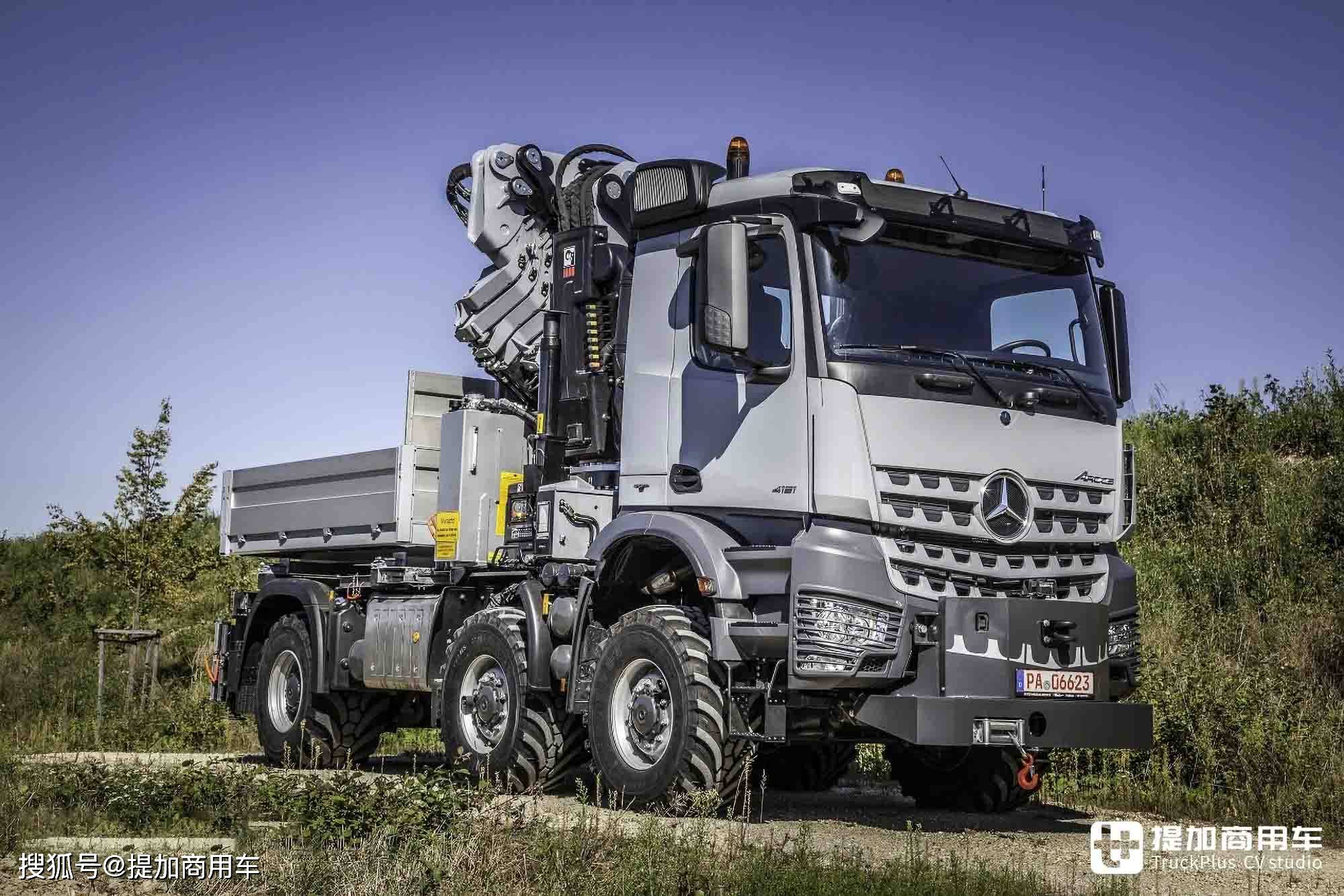 6x6全驱单腿驴,配随车吊为野外工程而生,这台奔驰arocs不一般