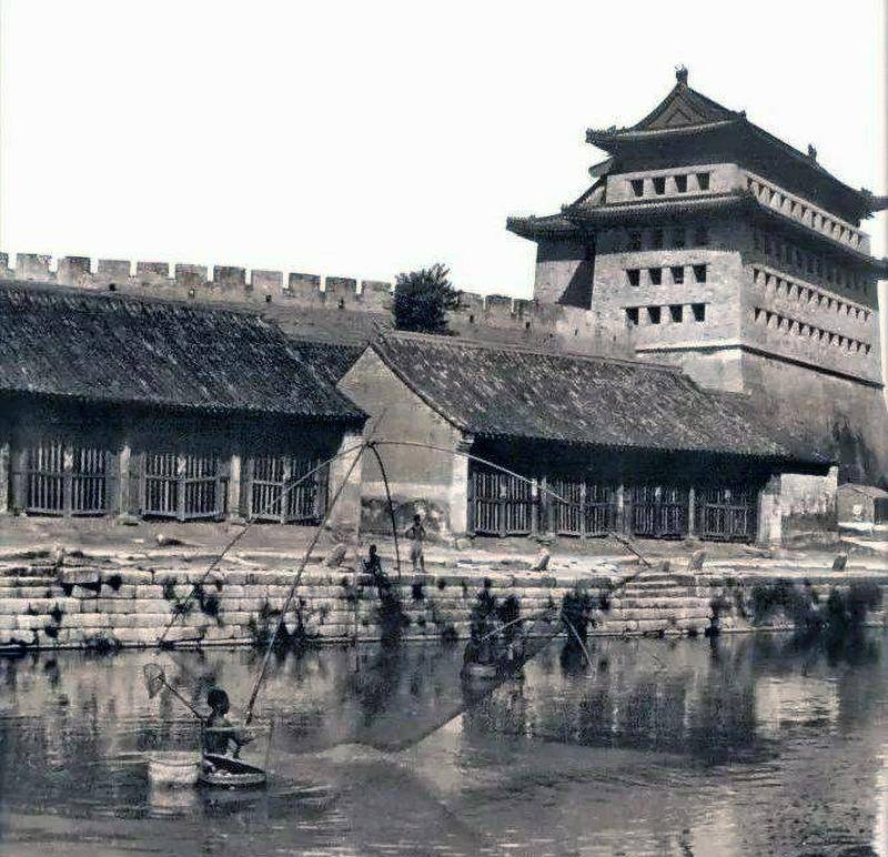 北京历史上的"三场暴雨",一场比一场怕人,民间说不是好兆头