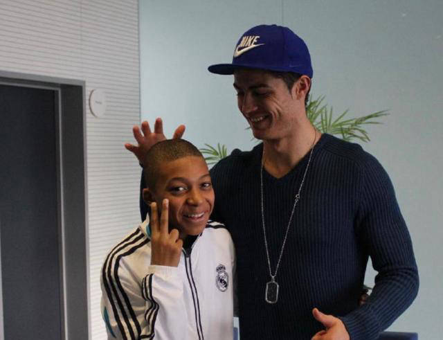 姆巴佩:未来皇马传奇能否与c罗媲美?_克罗斯_阿扎尔_贝尔