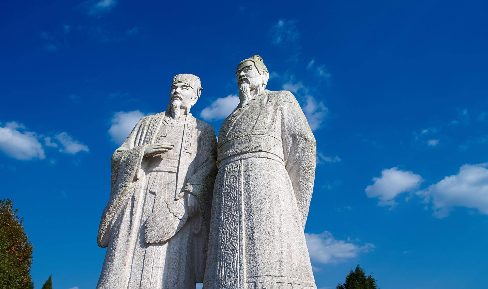 《三国》最大骗局:卧龙凤雏得一可安天下,此人骗了刘备大半生