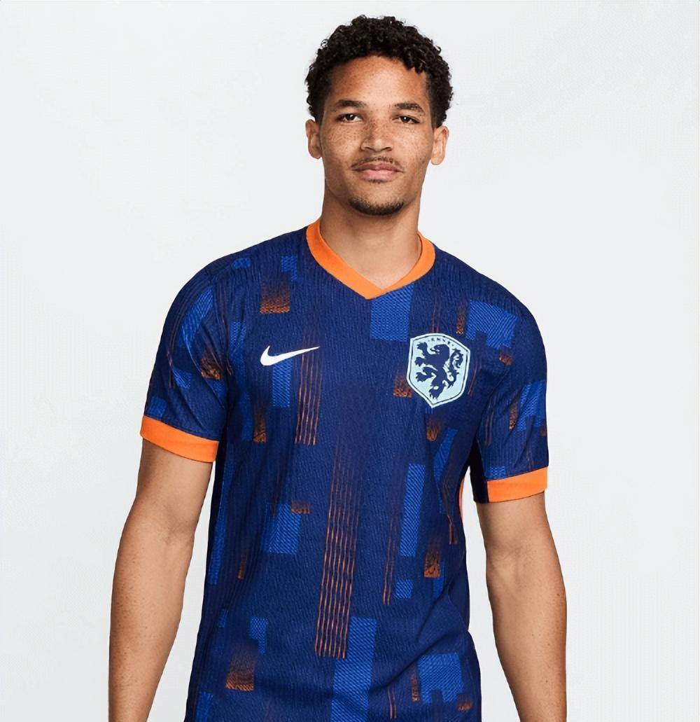 欧洲杯24强客场球衣:荷兰整活太失败,法国再创绝世经典?