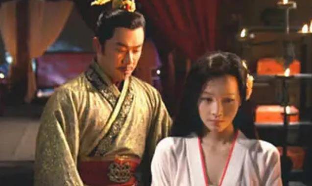 而后,李园和他的妹妹商议好下一步的行动计划——狸猫成太子.