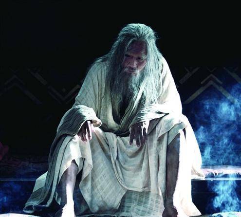 此君为了兴爹,做了一件事,创造了帝王神话,此后创业君主都学他