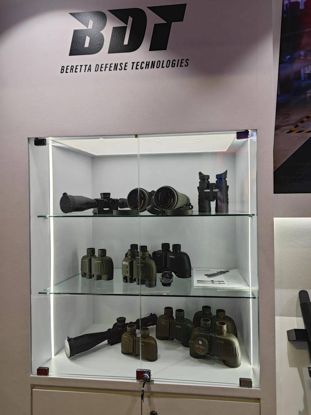 德国视得乐望远镜创立于1947年,70多年来专注于专业战术和商用望远镜