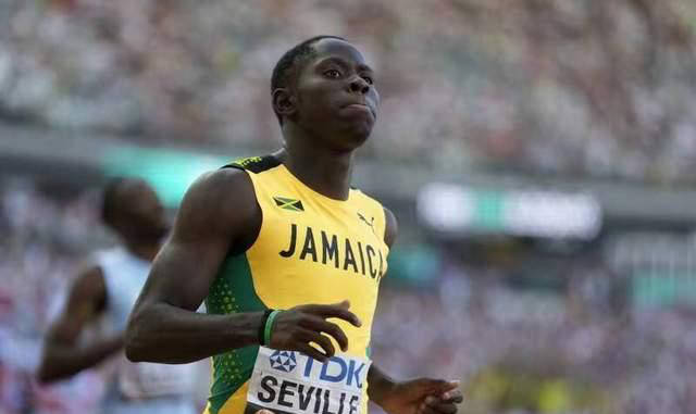 牙买加新星塞维尔脱颖而出,挑战短跑巨头!