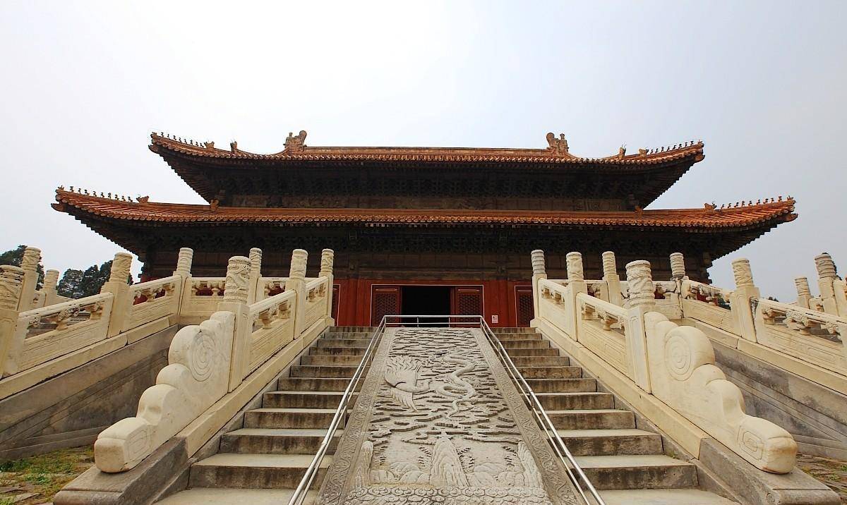 "十全老人"乾隆陵墓:图3才是乾隆真正长相,图9棺内有一具干尸