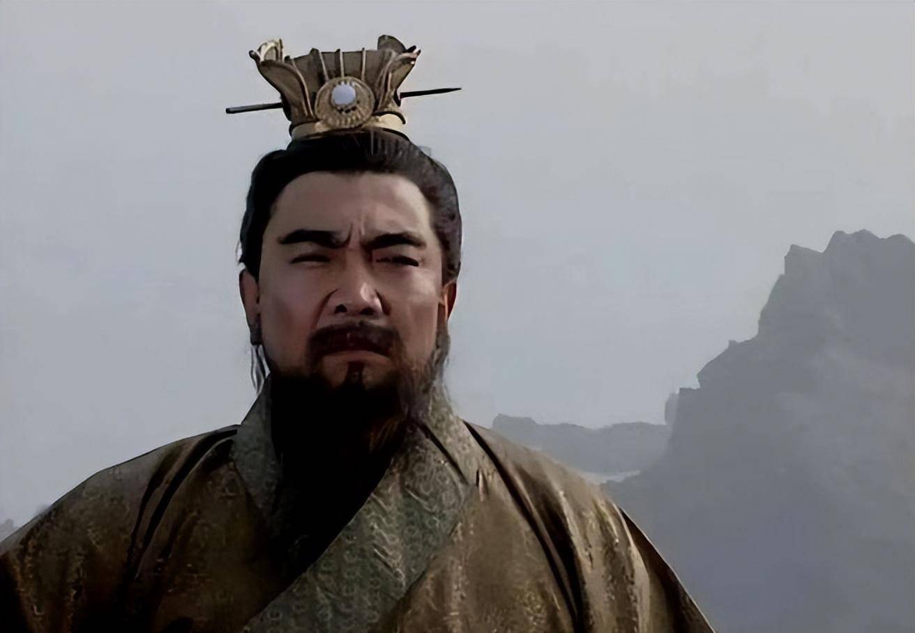 曹操为何杀杨修:一个安徽人为了震慑一群河南人,杀了一个陕西人