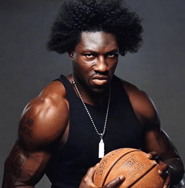 nba球员中真正拥有"麒麟臂"的五位巨人_肌肉_手臂_对手